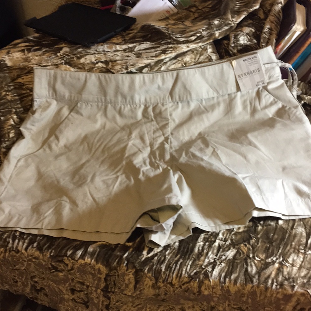 N.Y. KHAKIS SHORTS🔥🔥🔥